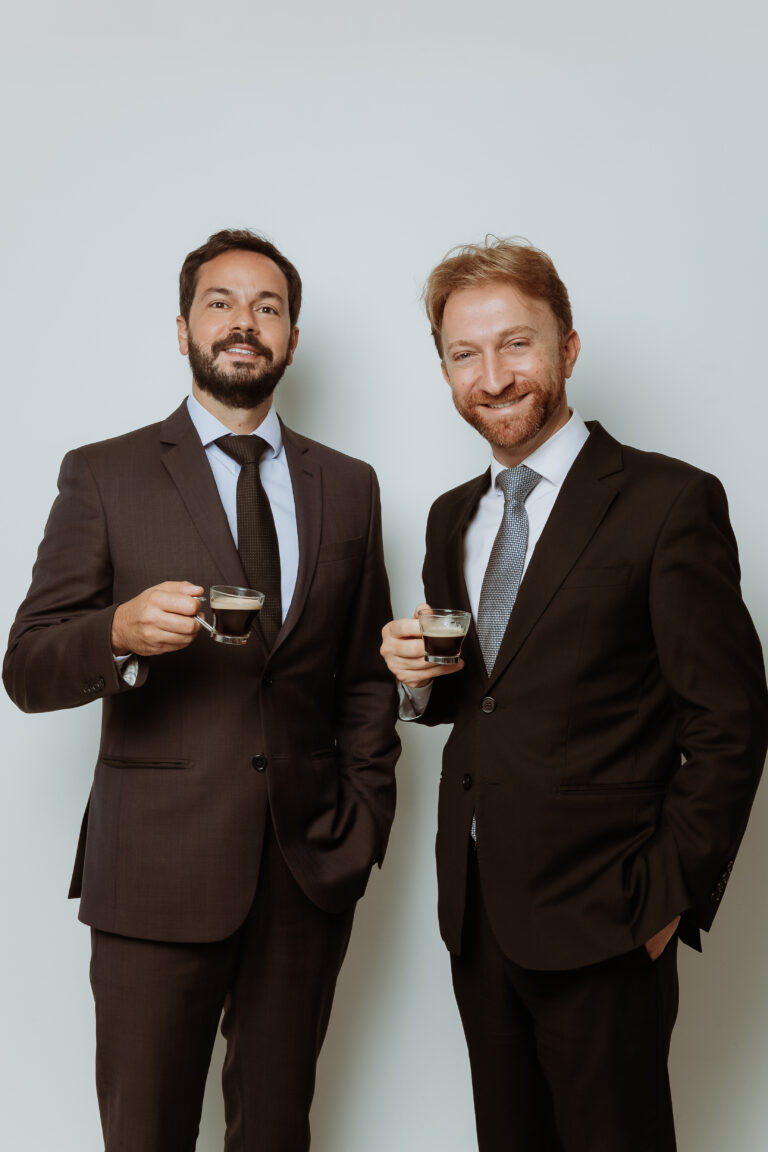 Os sócios Charles Edouard Khouri e Matheus Pereira Luiz